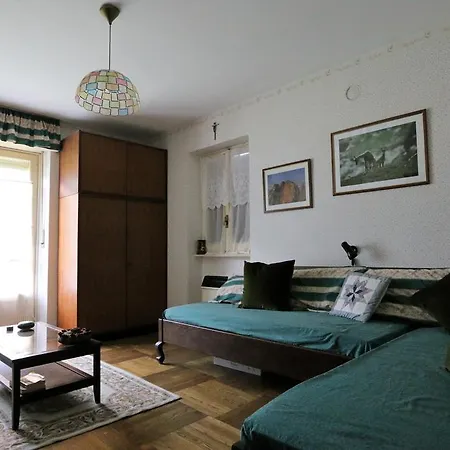 Apartament House I Cardi By World *